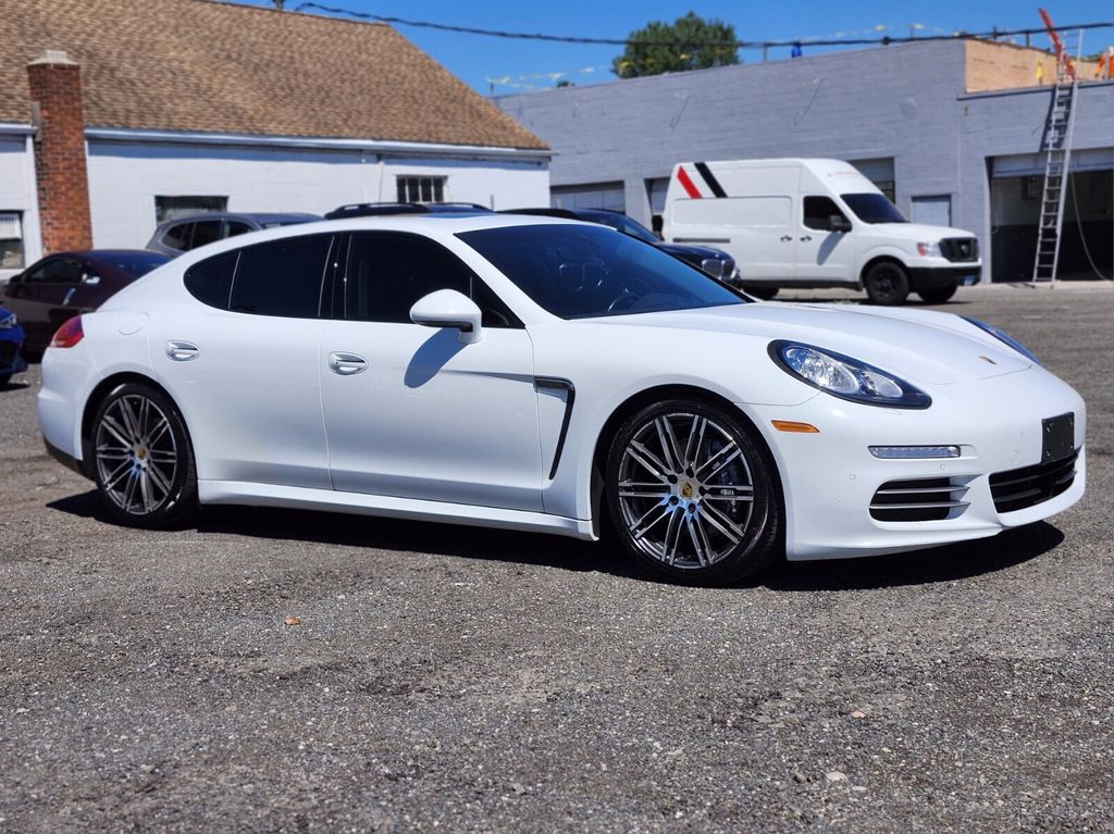 White 2016 Porsche Panamera Sedan 7-Speed Automatic