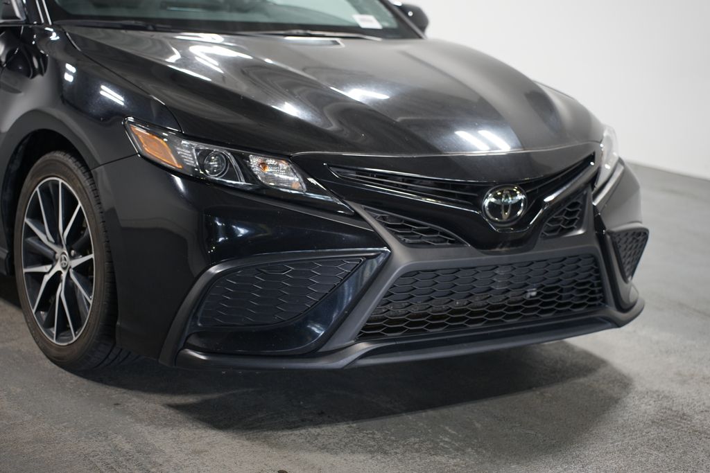 Thumbnail: 2023 Toyota Camry - 4