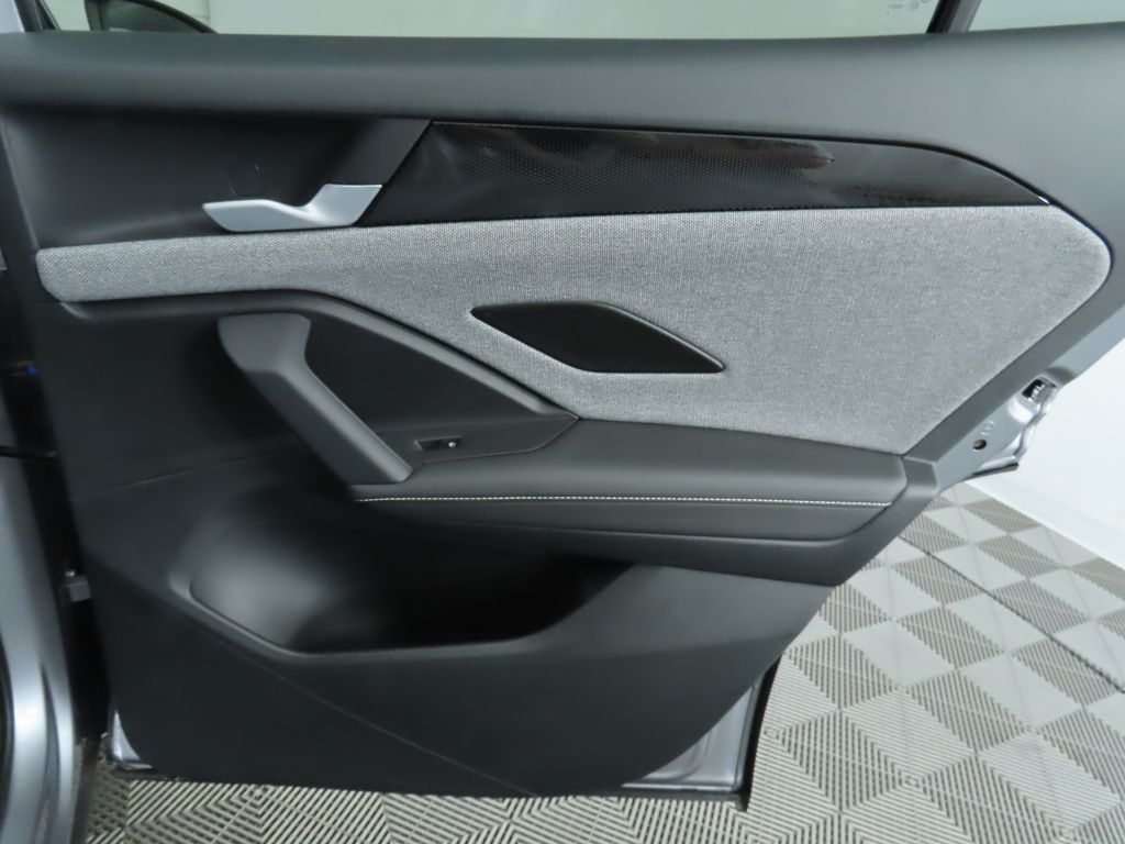 2025 Volkswagen Tiguan 2.0T 28
