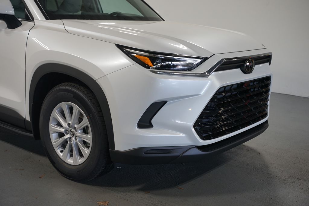 Thumbnail: 2026 Toyota Grand Highlander - 4