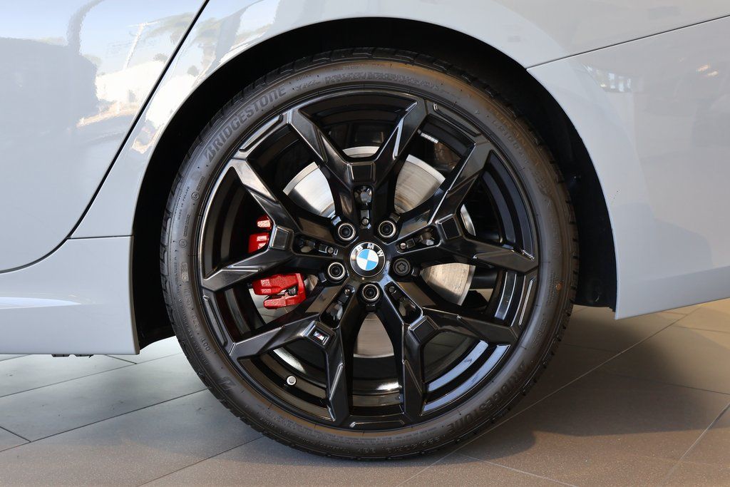 Thumbnail: 2025 BMW 3 Series - 10