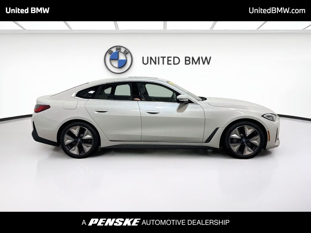 Thumbnail: 2023 BMW i4 - 4