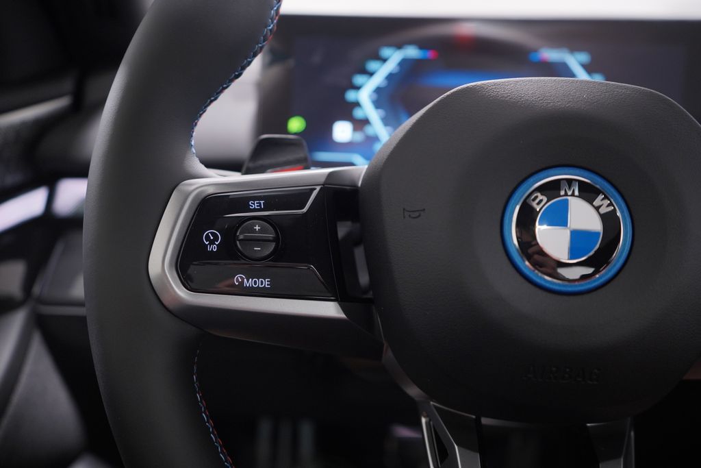 2024 BMW i5 M60 20