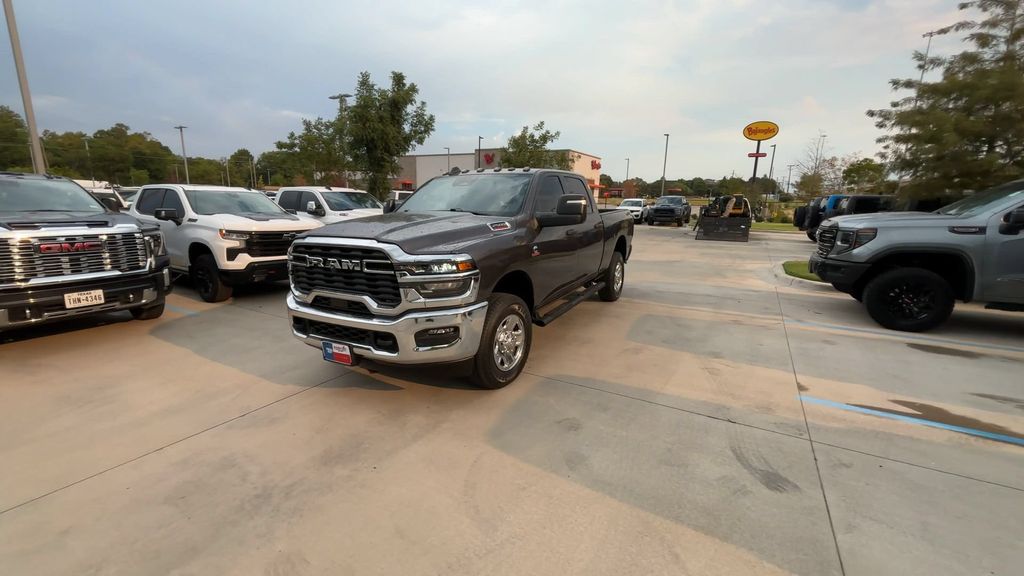 2025 RAM 2500 Tradesman Crew Cab 4WD