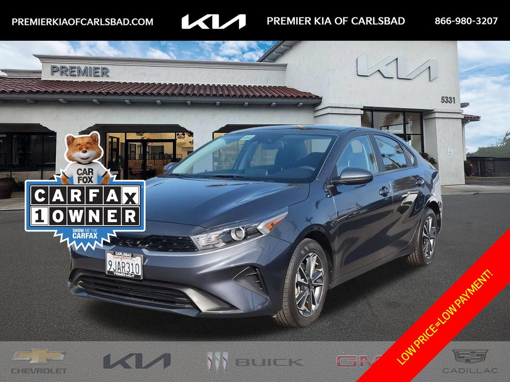 Gravity Gray 2023 Kia Forte Sedan Front-Wheel Drive Continuously Variable Transmission