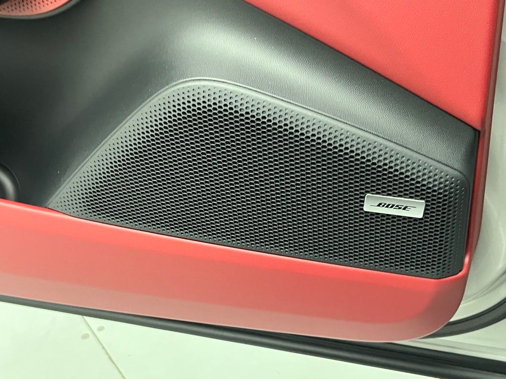 Thumbnail: 2026 Porsche Macan - 19