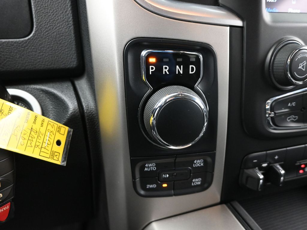 2018 Ram 1500 Big Horn Crew Cab 4x4 5'7" Box