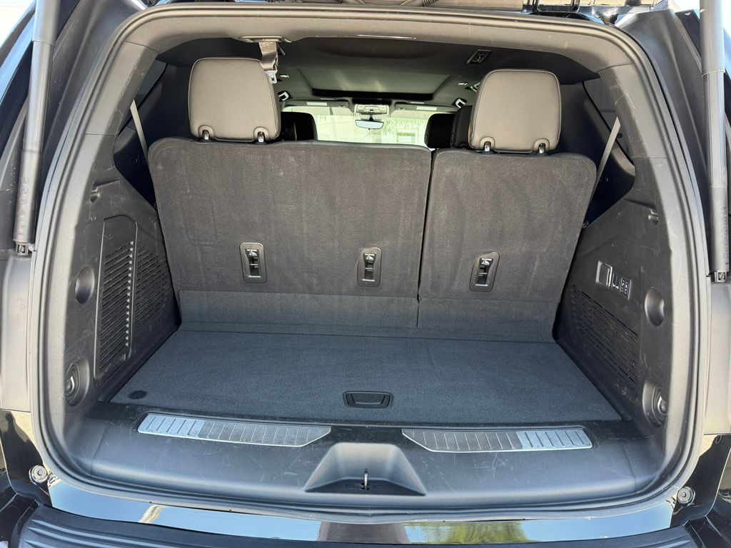 Used 2025 GMC Yukon SUV