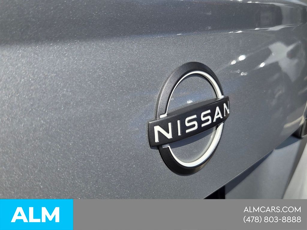 Used 2024 Silver Nissan 1.6 SV image 11