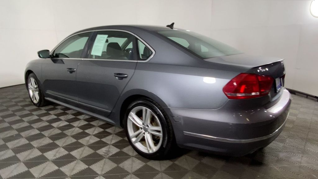 2014 Volkswagen Passat TDI SEL Premium 7