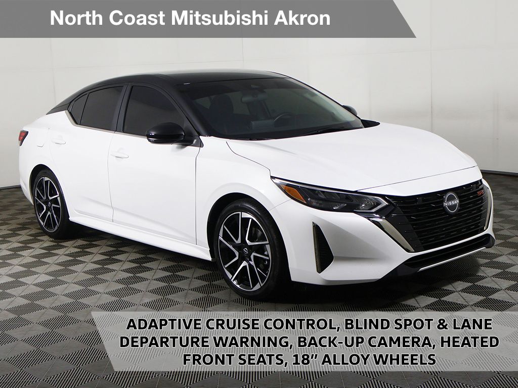 Aspen White Tricoat/Super Black 2024 Nissan Sentra Sedan Front-Wheel Drive Continuously Variable Transmission