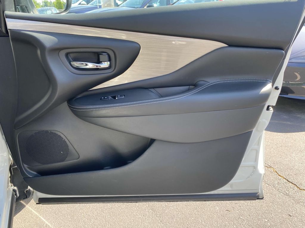 2018 Nissan Murano SL 12
