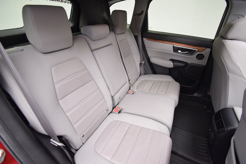 used 2021 Honda CR-V car, priced at $25,000