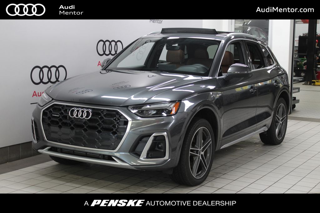 Thumbnail: 2021 Audi Q5 - 1