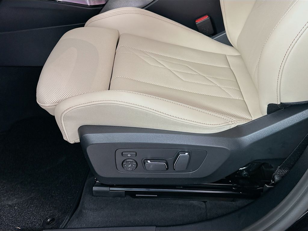 Thumbnail: 2026 BMW X3 - 21