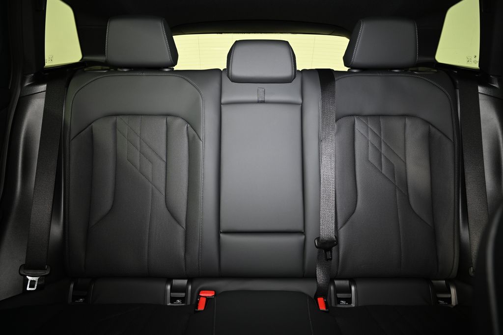 Thumbnail: 2025 BMW X3 - 25