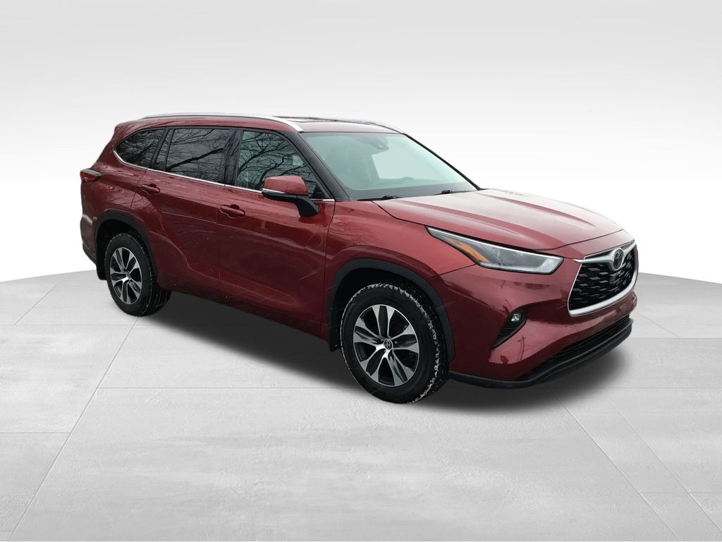 Thumbnail: 2021 Toyota Highlander - 7