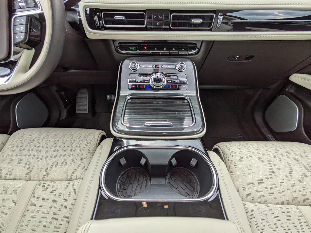 2023 Lincoln Nautilus Black Label