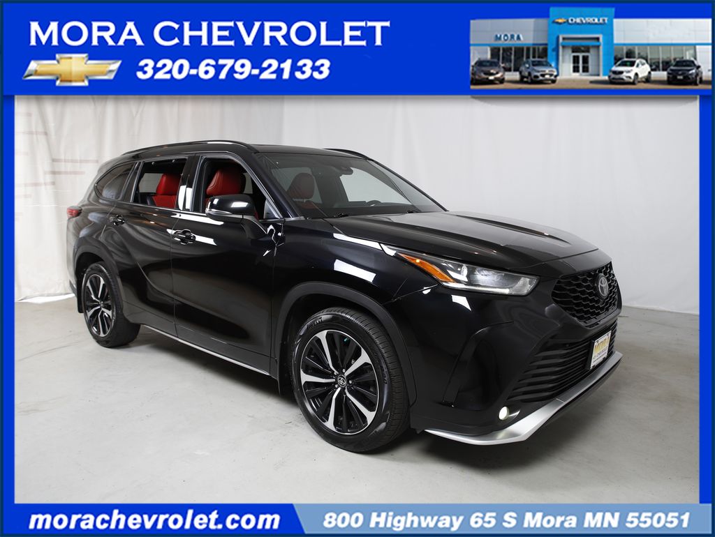 Black 2021 Toyota Highlander SUV / Crossover All-Wheel Drive 8-Speed Automatic