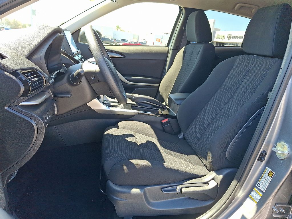 2024 Mitsubishi Eclipse Cross — photo 14