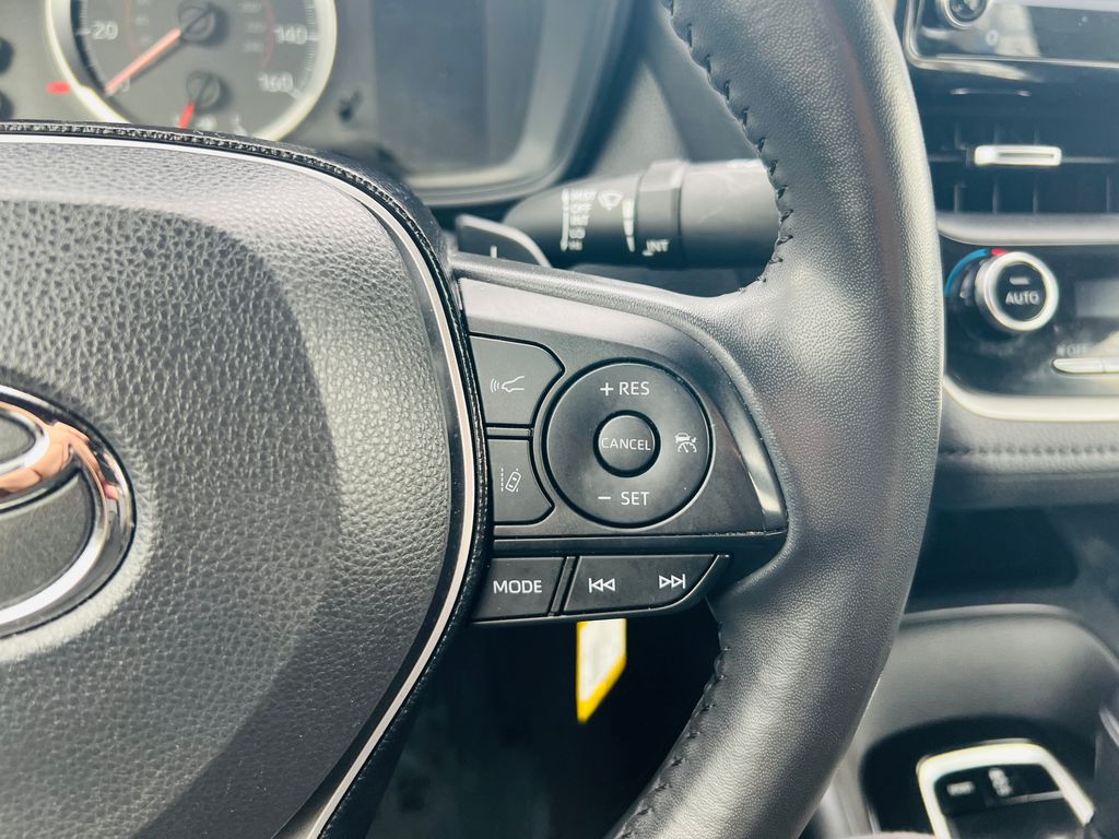 Thumbnail: 2021 Toyota Corolla - 22