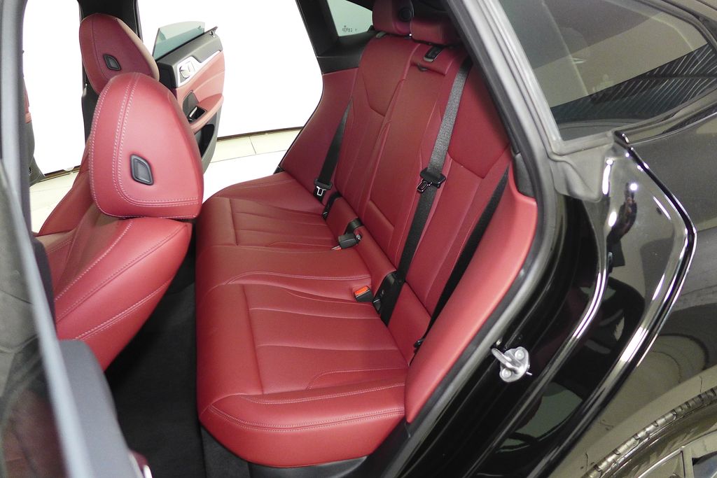 Thumbnail: 2023 BMW i4 - 21