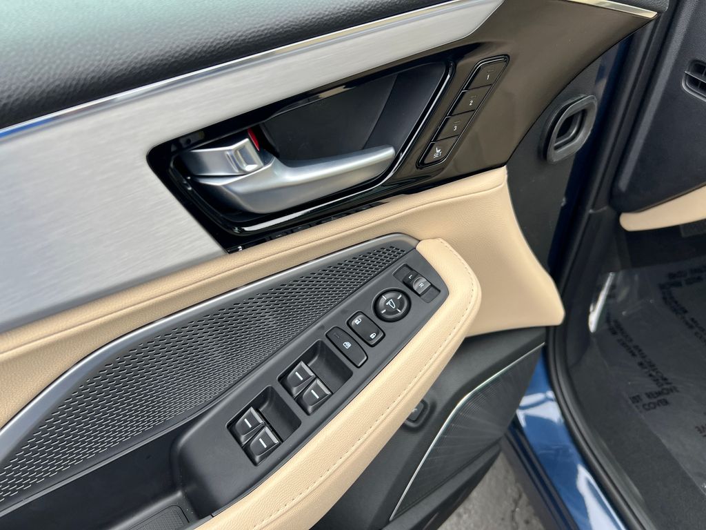 Thumbnail: 2025 Acura MDX - 12