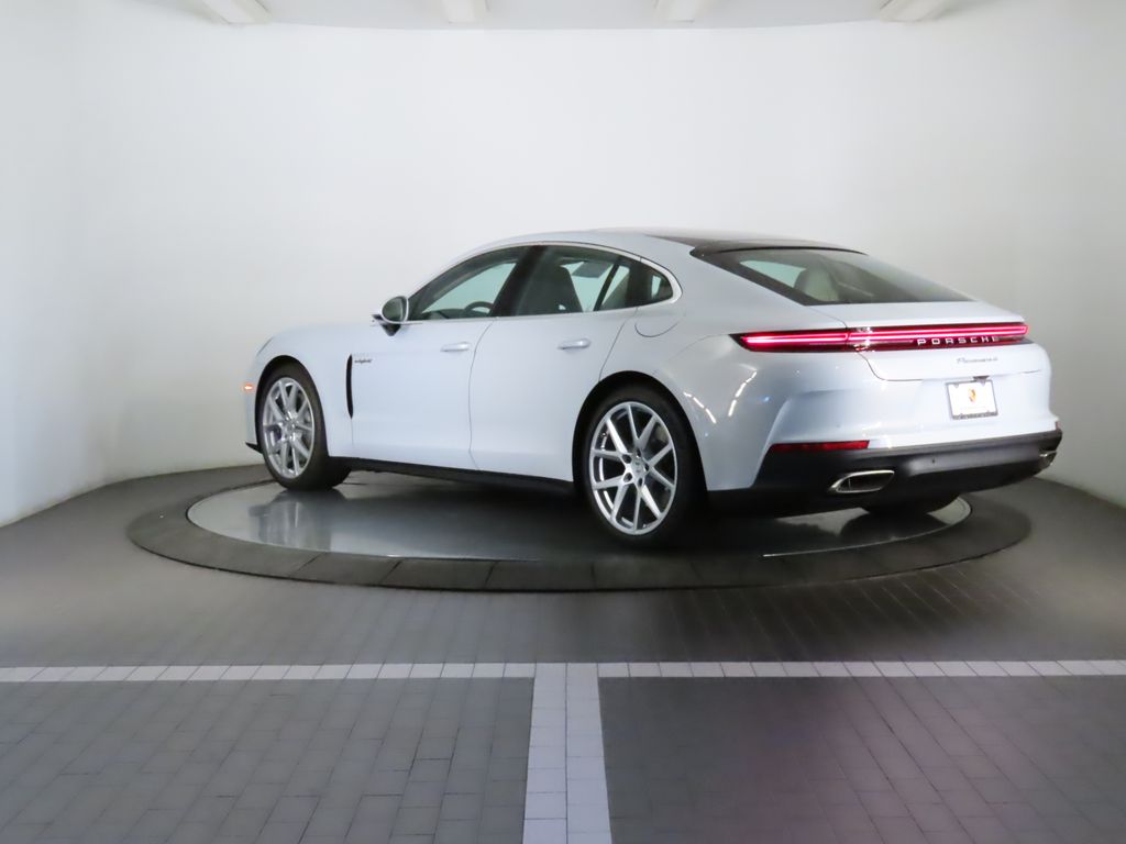 Thumbnail: 2026 Porsche Panamera - 3