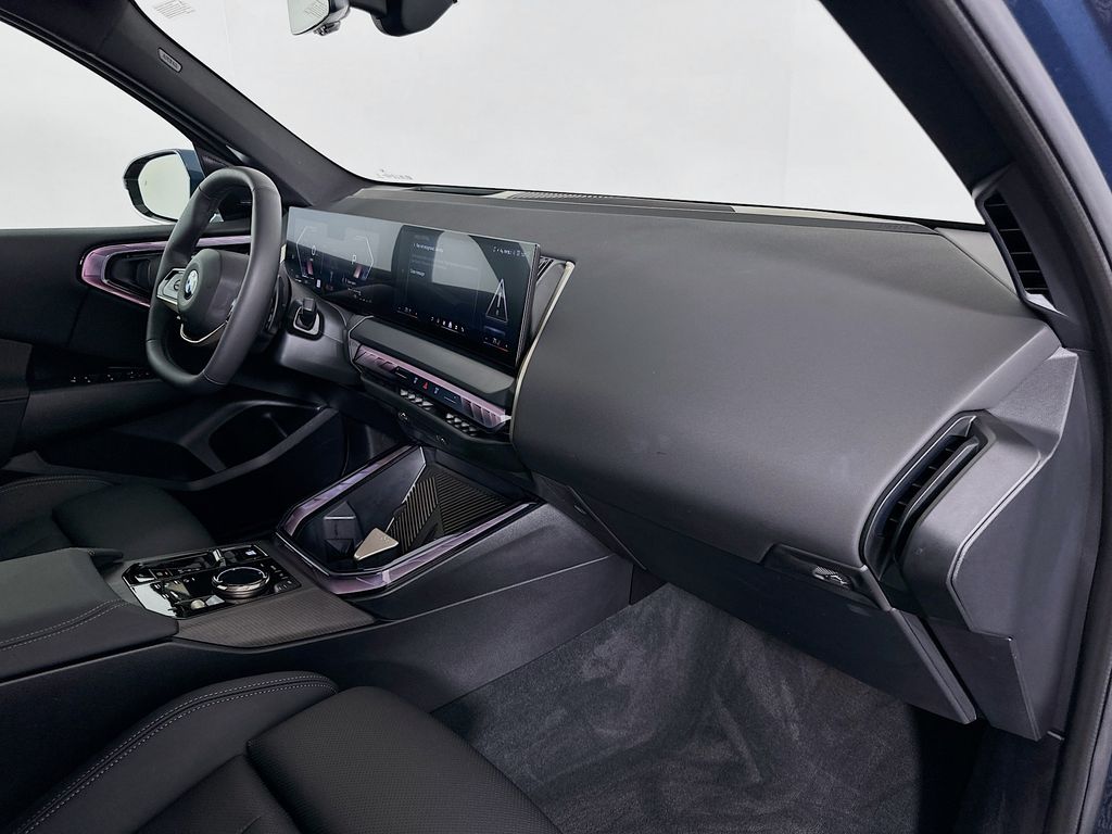 Thumbnail: 2025 BMW X3 - 28