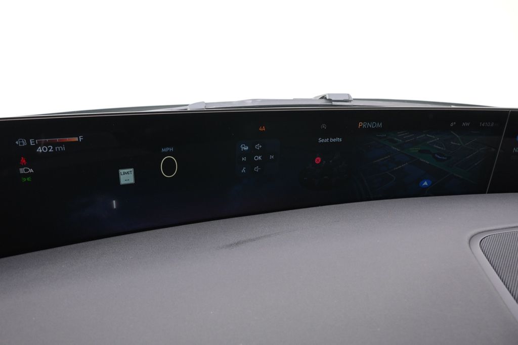 New 2025 White Lincoln Reserve image 25