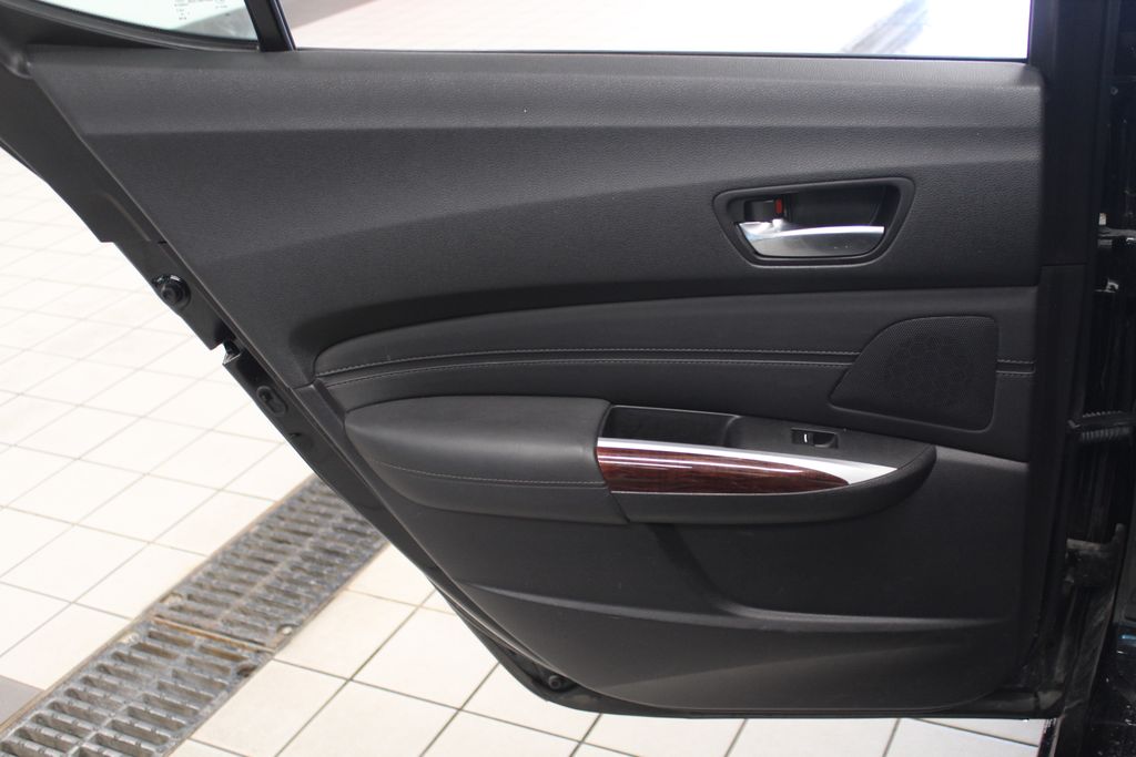 Thumbnail: 2015 Acura TLX - 23