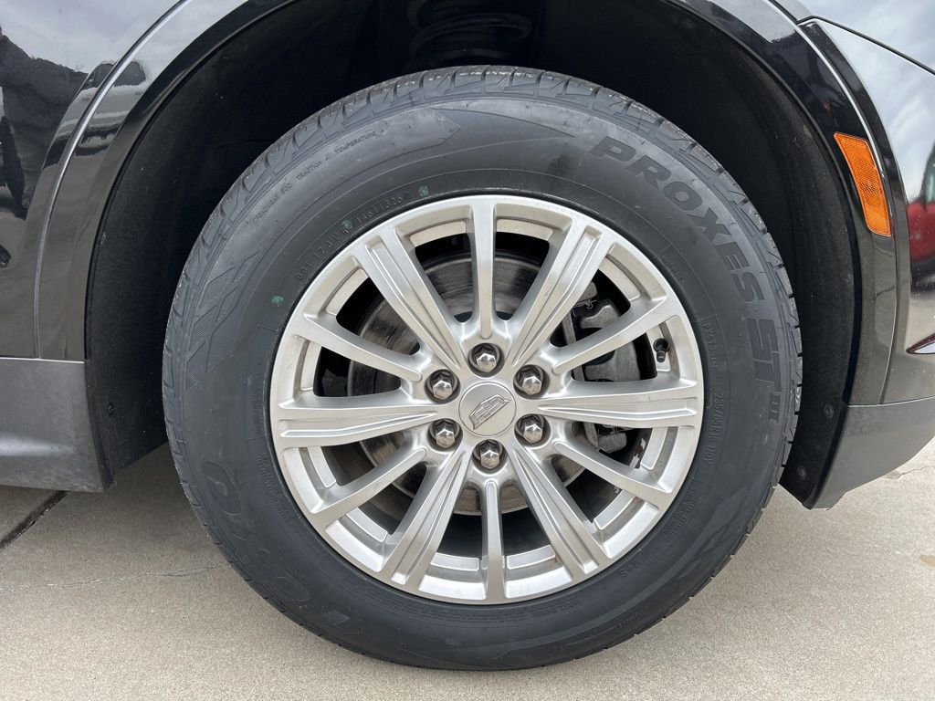 2017 Cadillac XT5 Standard