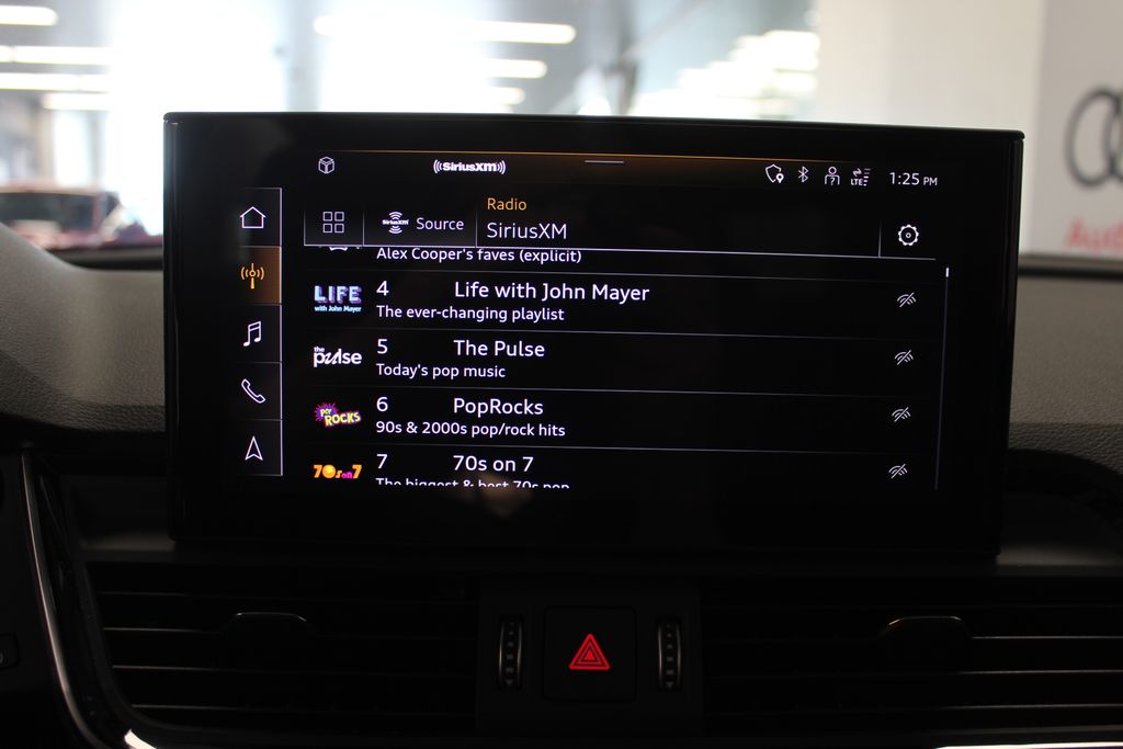 Thumbnail: 2023 Audi SQ5 - 18