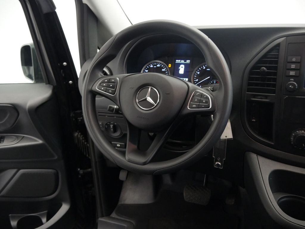 Thumbnail: 2023 Mercedes-Benz Metris - 28