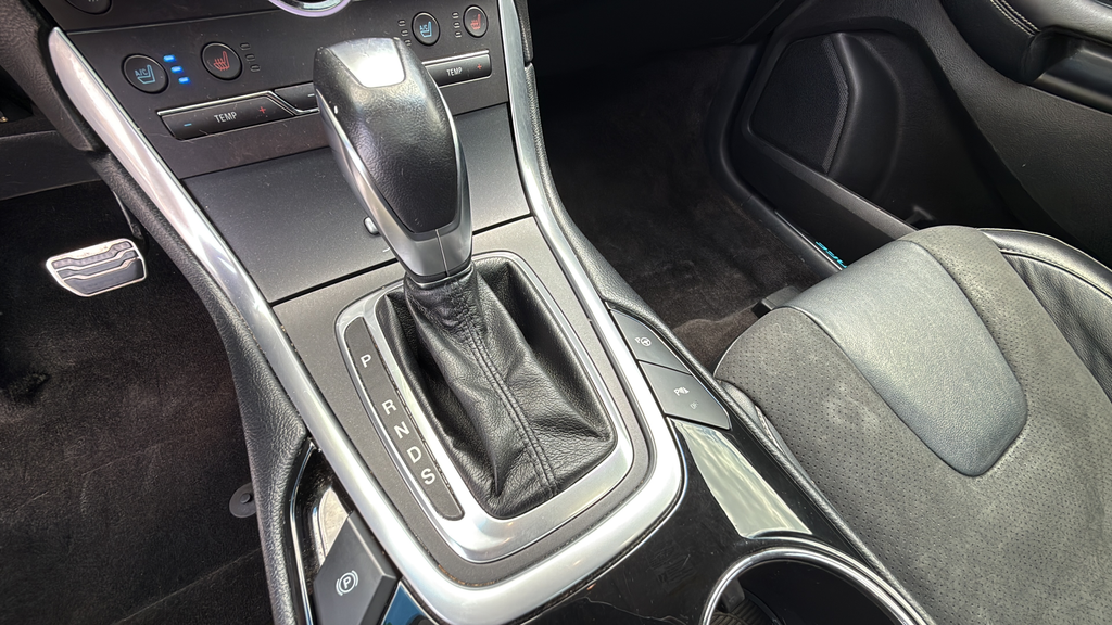 2016 Ford Edge