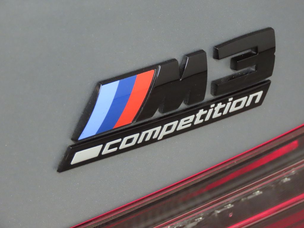 Thumbnail: 2023 BMW M3 - 10