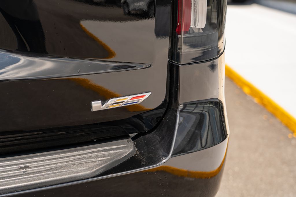 2024 Cadillac Escalade V-Series photo