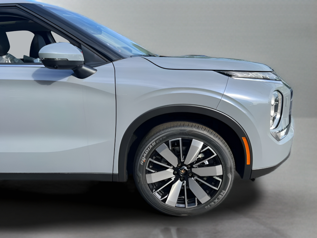 New 2026 Mitsubishi Outlander SUV