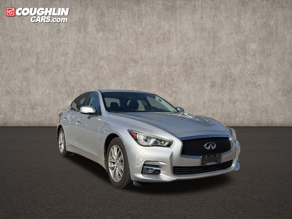 2015 INFINITI Q50 3.7 Premium AWD
