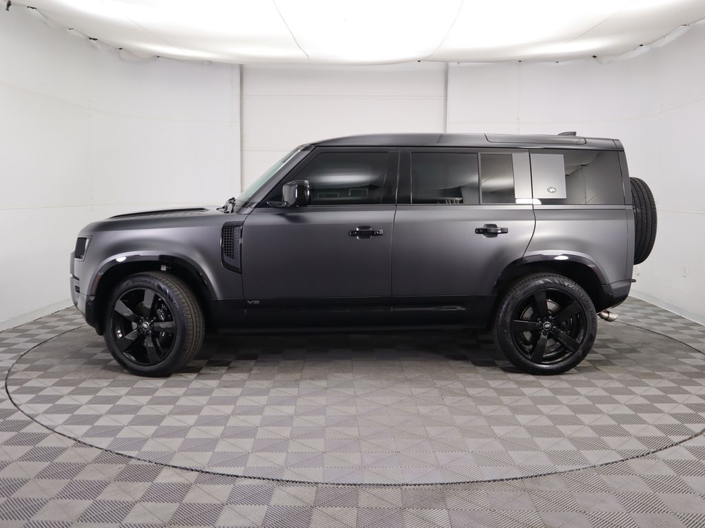 Thumbnail: 2023 Land Rover Defender - 8