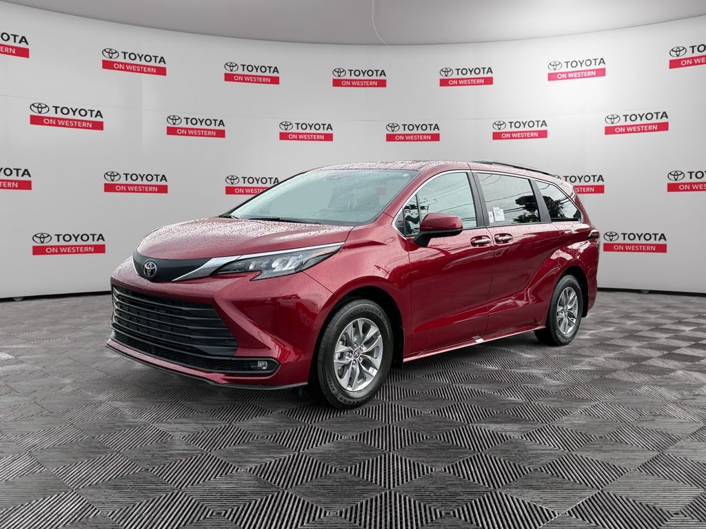 Pearl 2026 Toyota Sienna XLE 7-Passenger FWD Minivan Front-Wheel Drive Continuously Variable Transmission