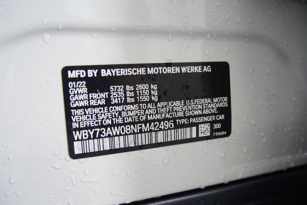 Thumbnail: 2022 BMW i4 - 30