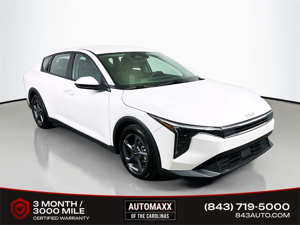2025 Kia K4 LXS FWD