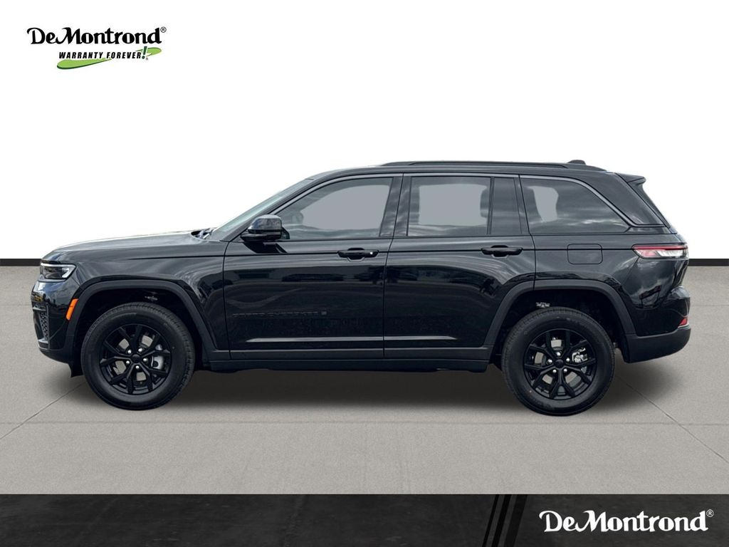 2026 Jeep Grand Cherokee Laredo Altitude Black at DeMontrond Auto Country