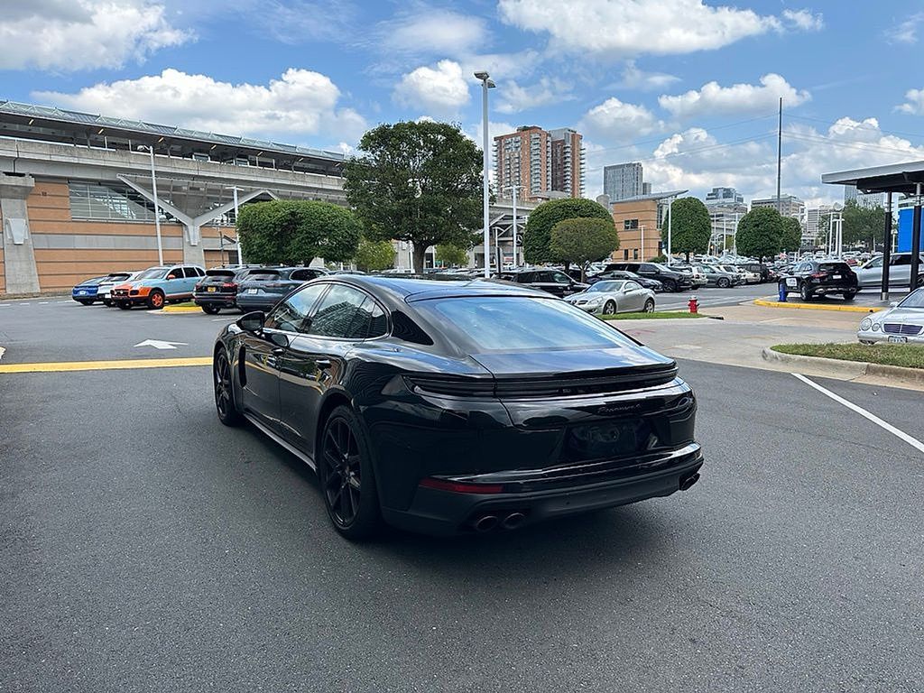 Thumbnail: 2025 Porsche Panamera - 3