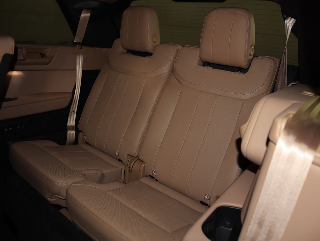 Thumbnail: 2025 Land Rover Range Rover - 24