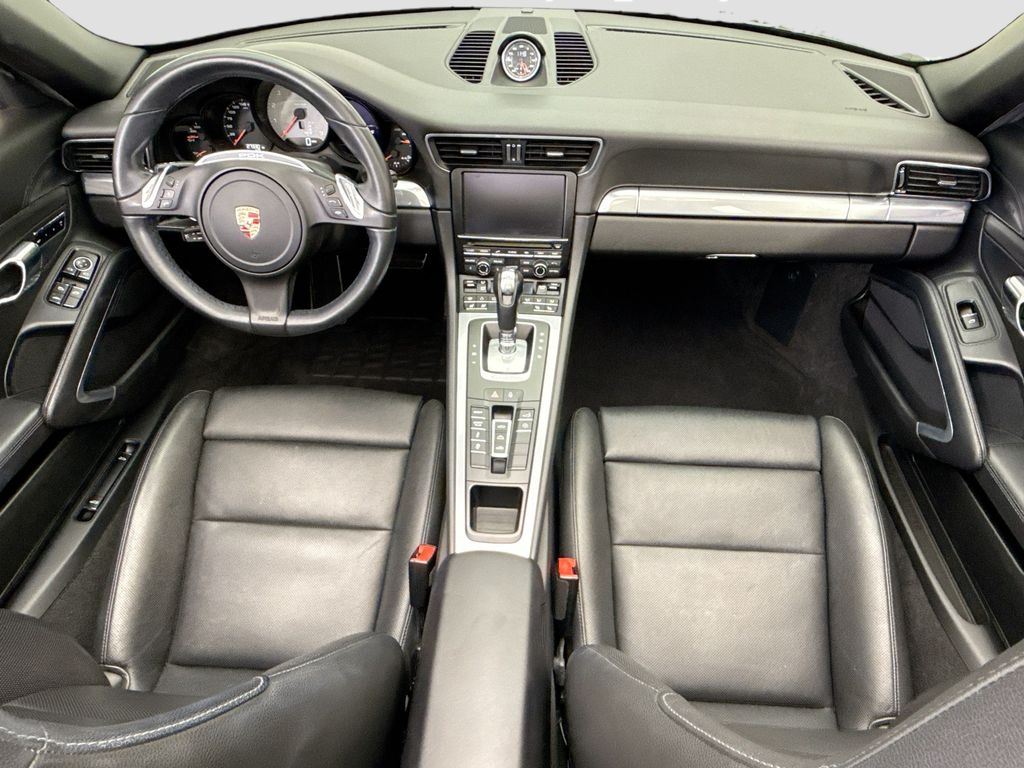 Thumbnail: 2013 Porsche 911 - 24