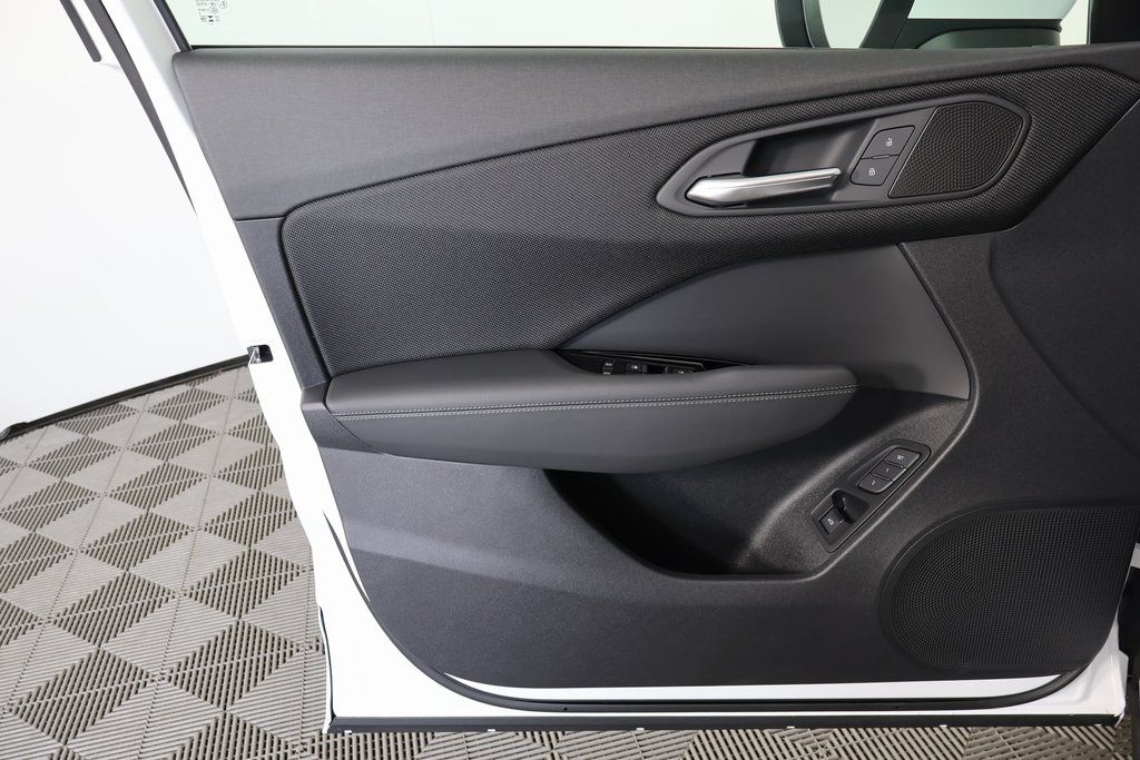 Thumbnail: 2026 Audi Q3 - 7