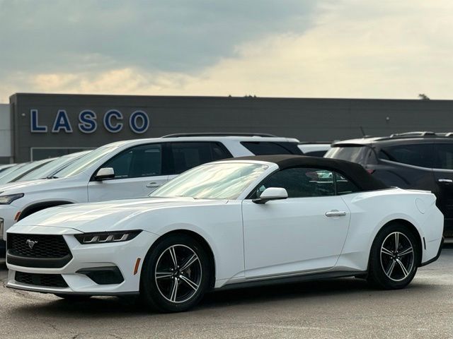 Oxford White 2024 Ford Mustang Convertible Rear-Wheel Drive Automatic
