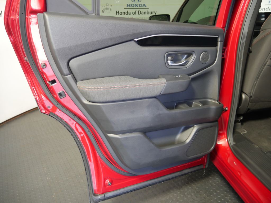 Thumbnail: 2026 Honda Pilot - 12